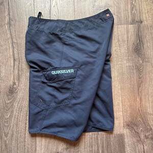 Quiksilver Vintage Y2K Cargo Board Shorts